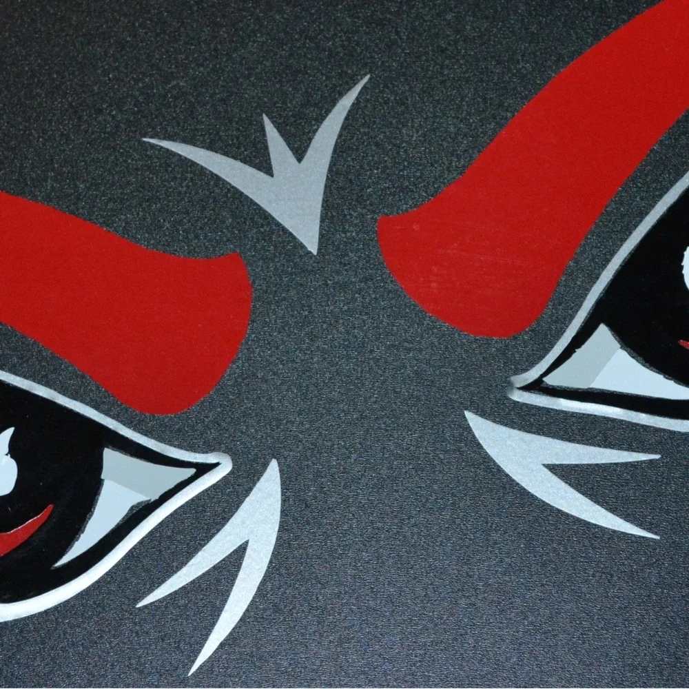 Cincinnati Bearcats black and red wooden wall hook decor